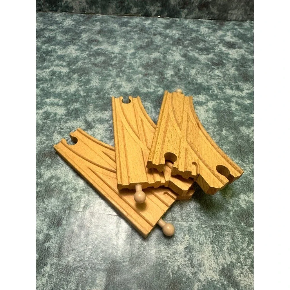 Thomas & Friends Wooden Train Track Curved Connectors - Brown